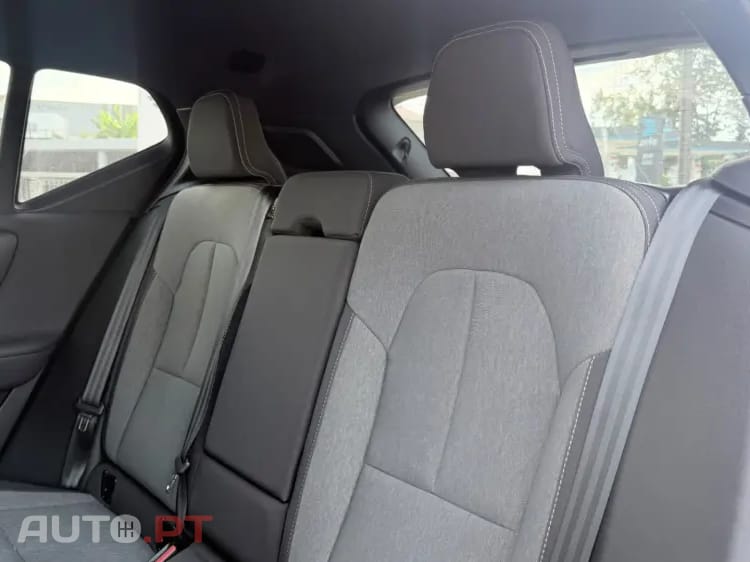 Volvo XC40 1.5 T2 Plus Dark Auto