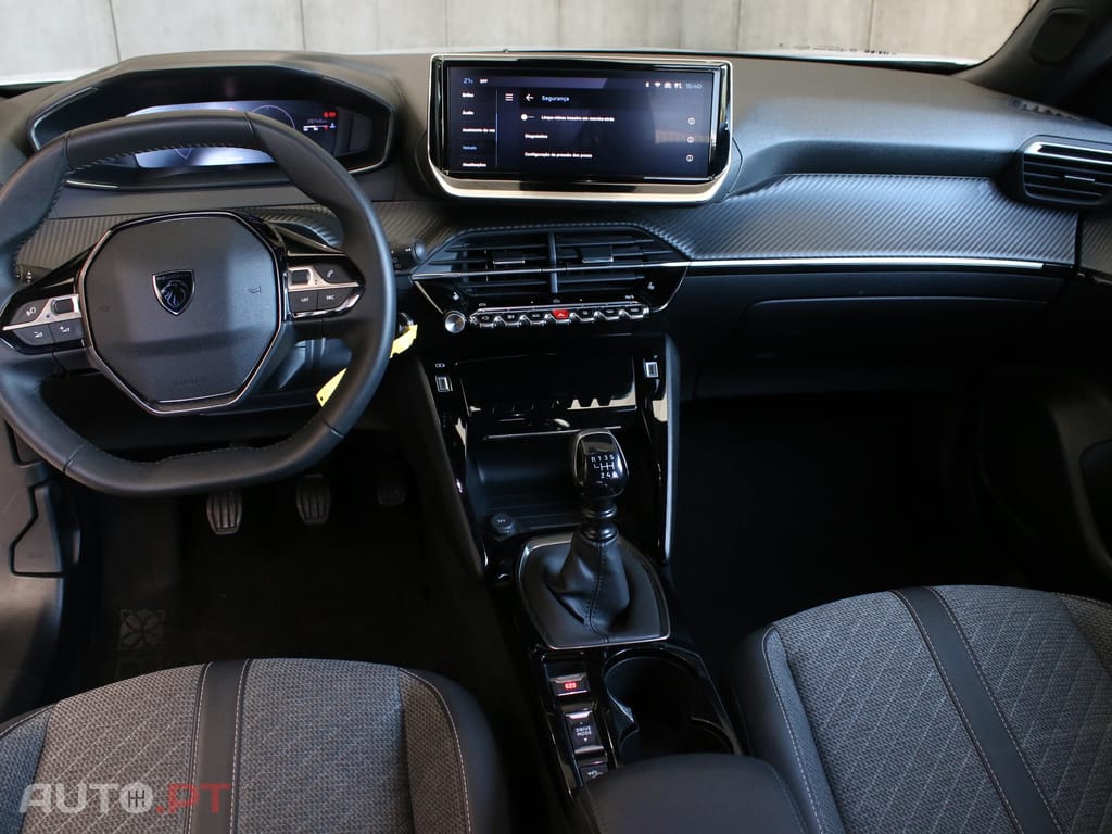 Peugeot 2008 1.2 PureTech Allure