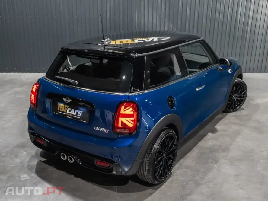 MINI Cooper Cooper S