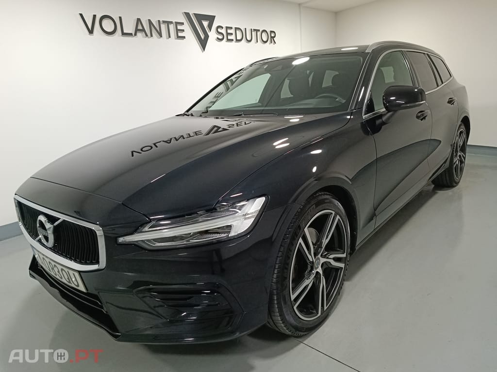 Volvo V60 2.0 B4 Plus Dark Auto