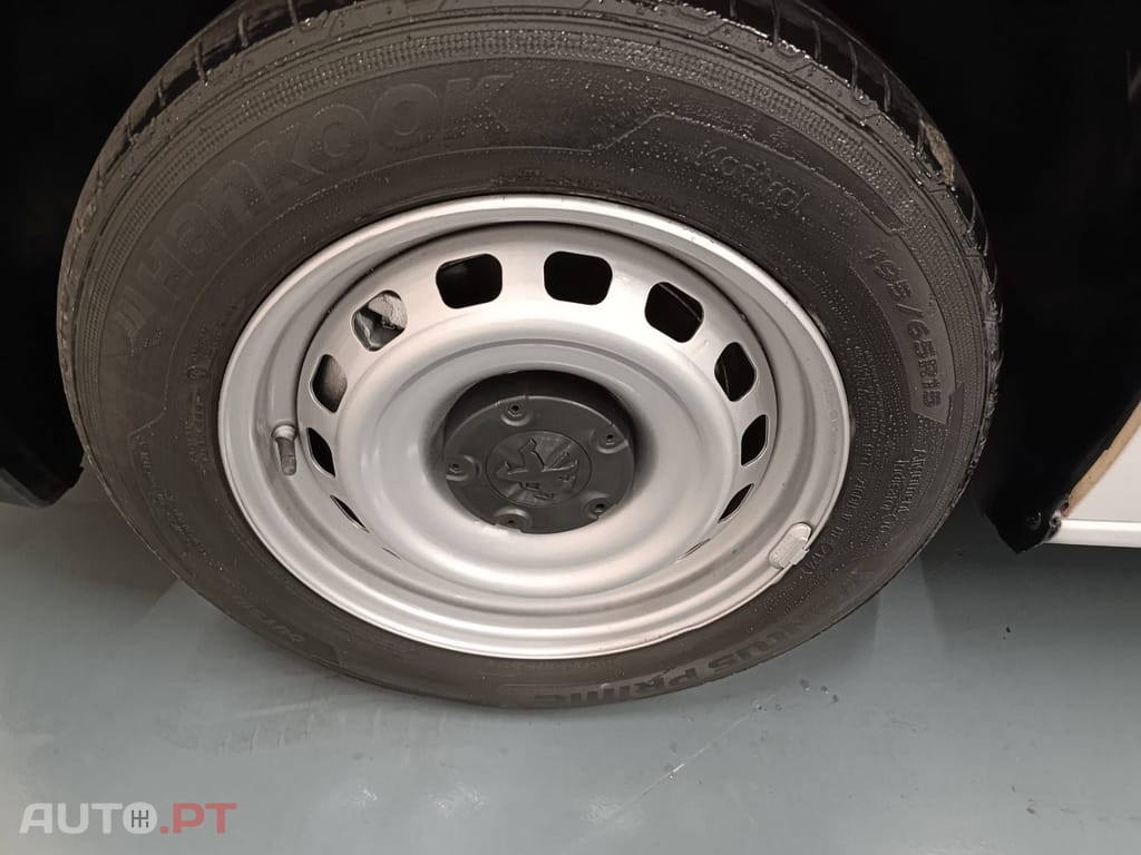 Peugeot Partner 1.6 BlueHdi L1 (3 Lug)