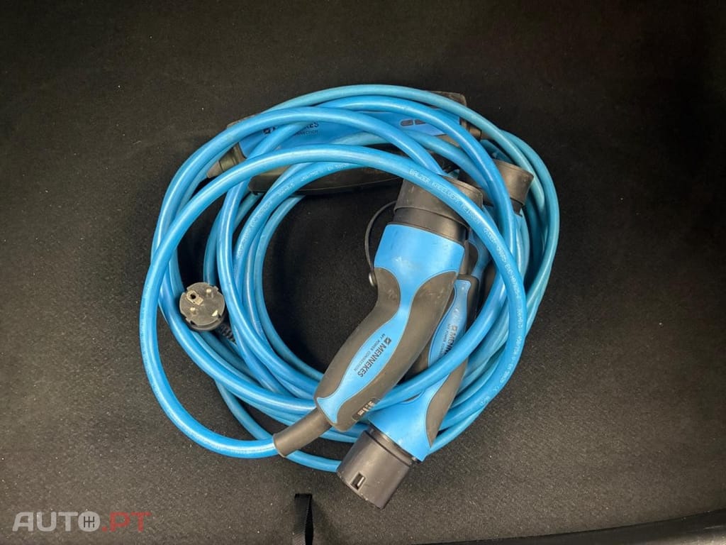 Mazda MX-30 e-Skyactiv First Edition Modern Confidence