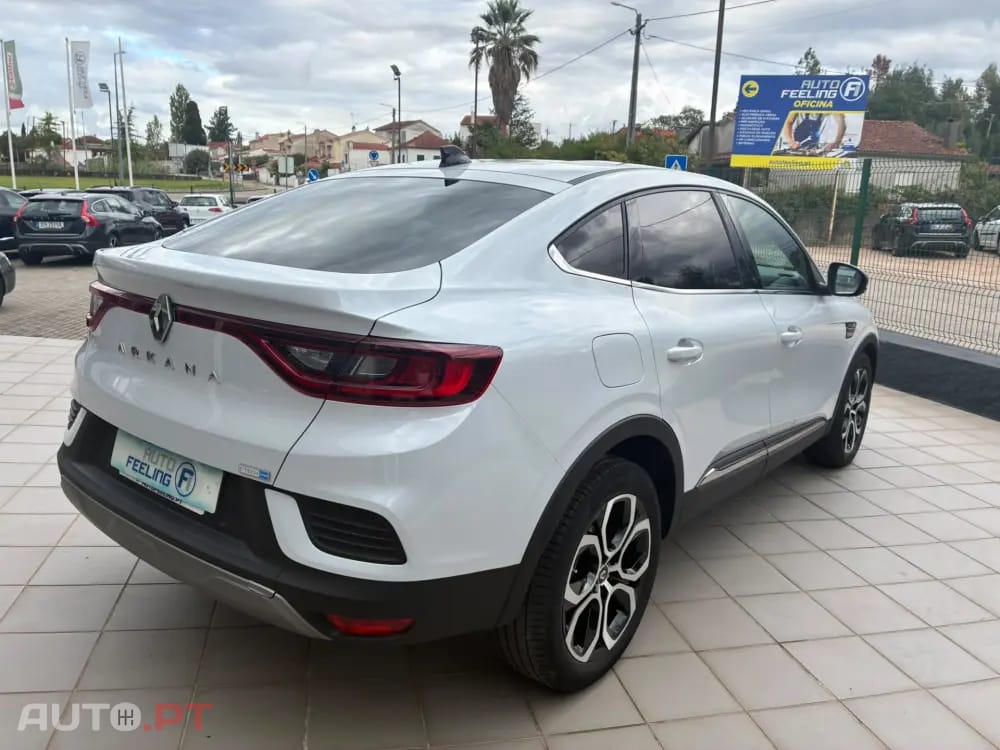 Renault Arkana 1.6 E-Tech Intens