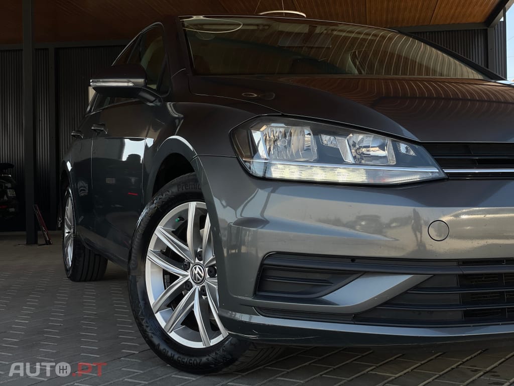 Volkswagen Golf 1.6 TDI Confortline