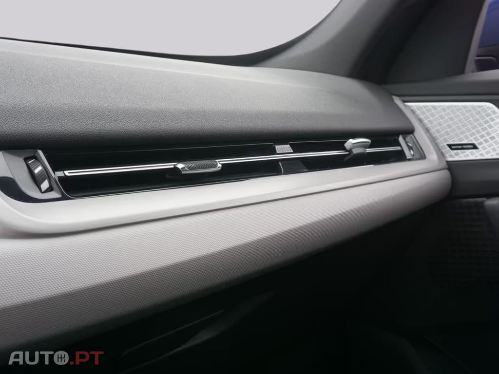 BMW iX1 xDrive30  I.V.A DEDUTÍVEL 