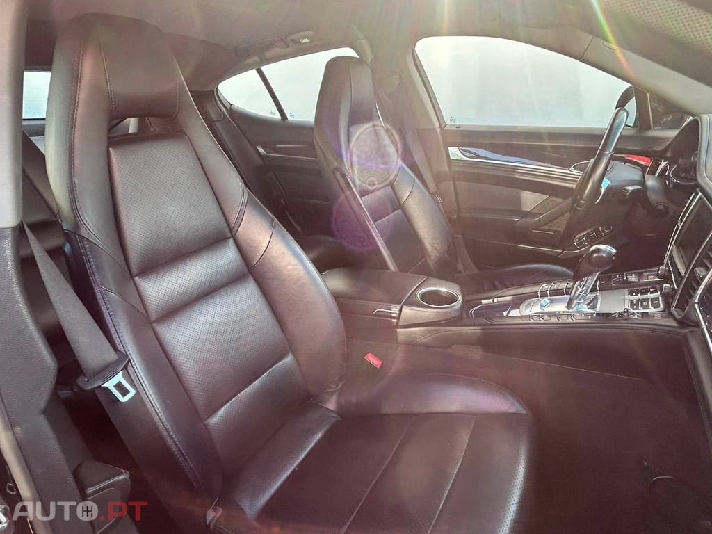 Porsche Panamera 3.0 V6 Platinum Edition