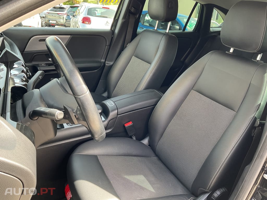 Mercedes-Benz GLA 200 d