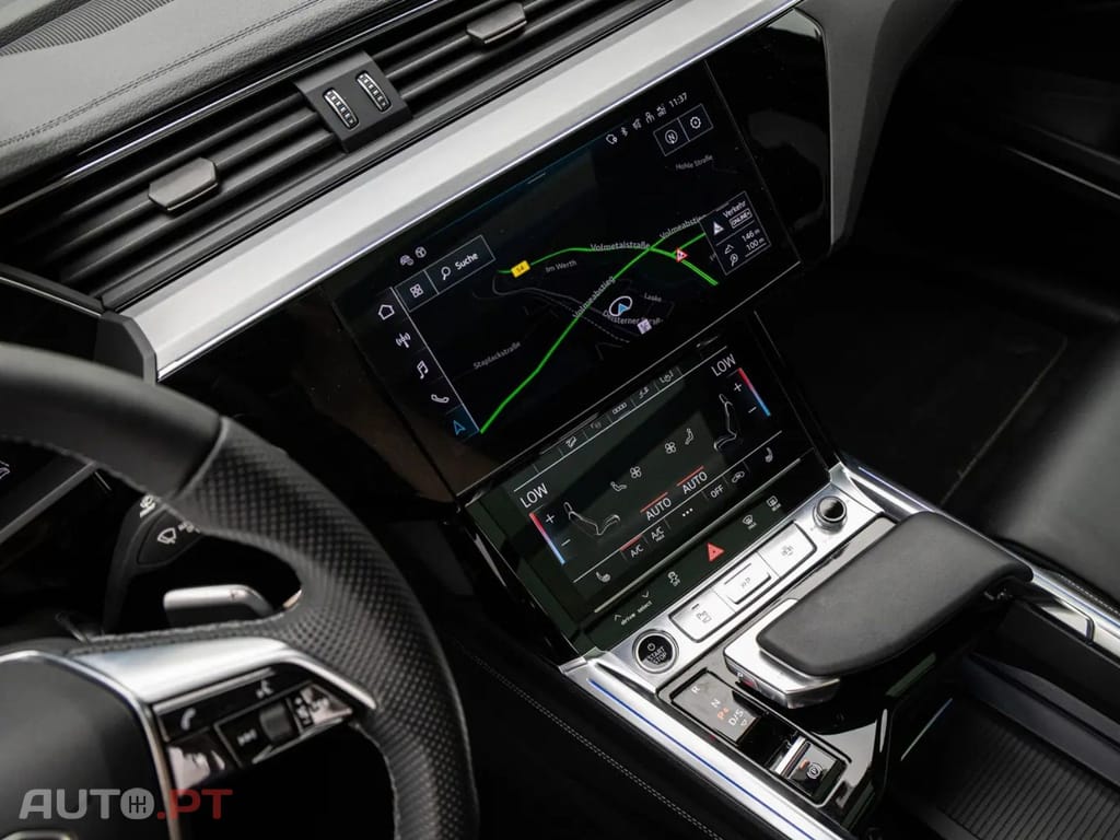 Audi Q8 E-Tron 55 2x S LINE BLACK I.V.A DEDUTÍVEL