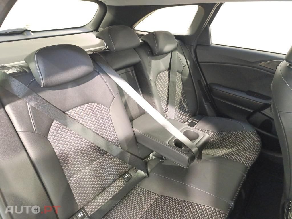 Kia Ceed 1.6 GDi PHEV Drive 6DCT