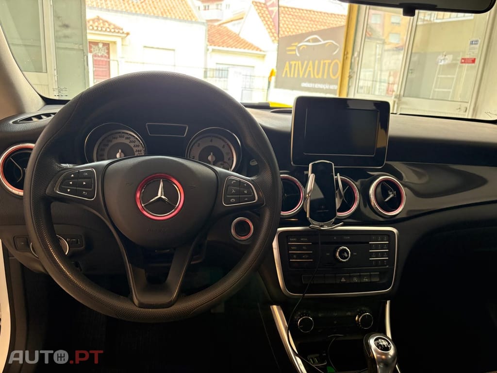 Mercedes-Benz CLA 180 d