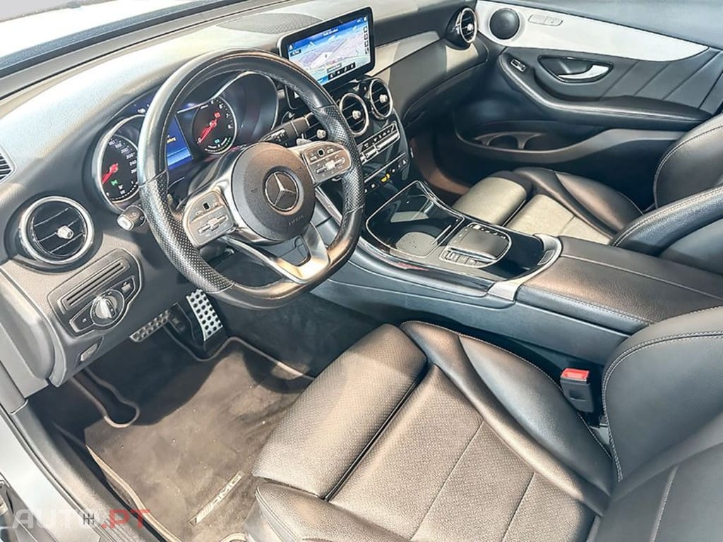 Mercedes-Benz GLC 300 e 4M AMG  I.V.A DEDUTÍVEL