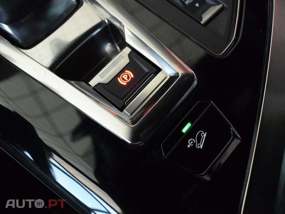 Peugeot 3008 1.6 Hybrid4 GT e-EAT8