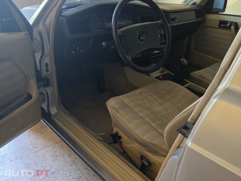 Mercedes-Benz 190 2.5 Turbo