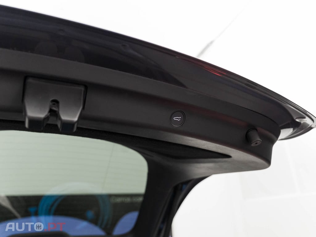 Tesla Model Y Long Range Tração Integral