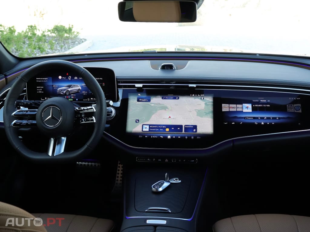 Mercedes-Benz E 300 e AMG Line — fotografia 15
