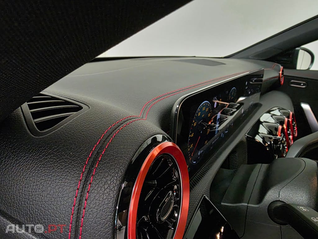 Mercedes-Benz CLA 35 AMG Shooting Break 4-Matic Speedshift 7G-DCT