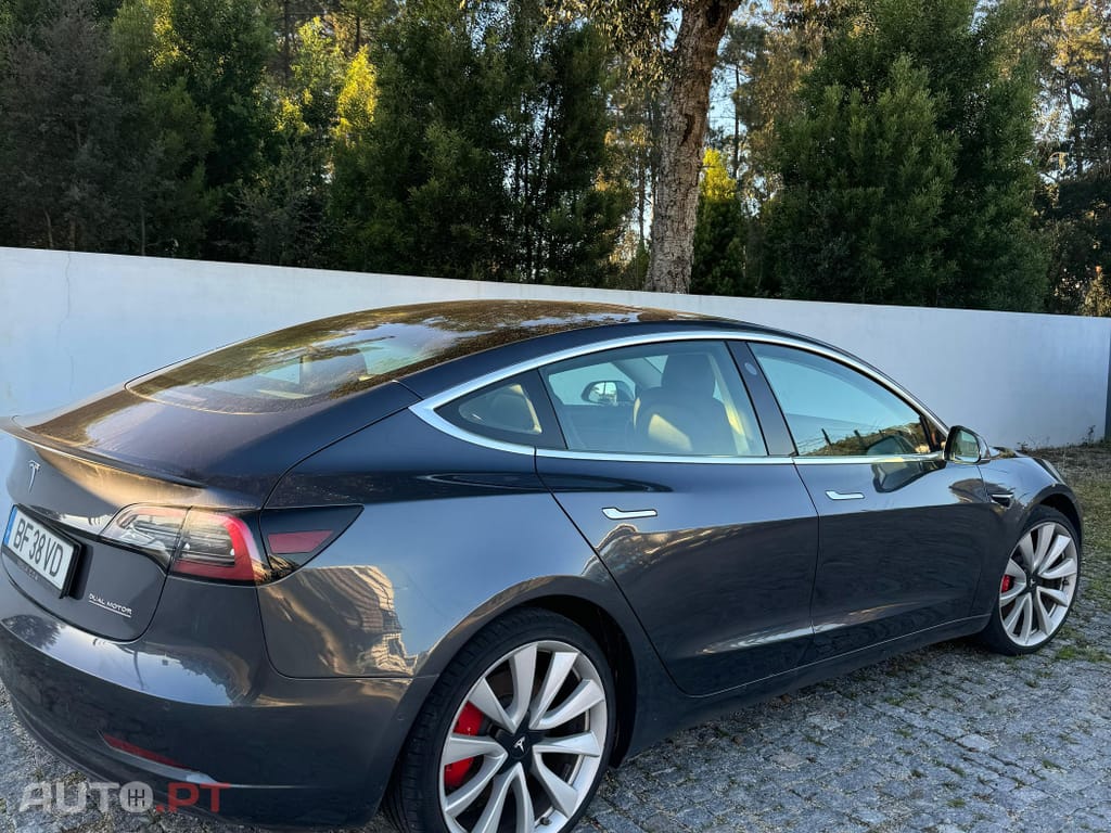 Tesla Model 3 Performance Dual Motor AWD