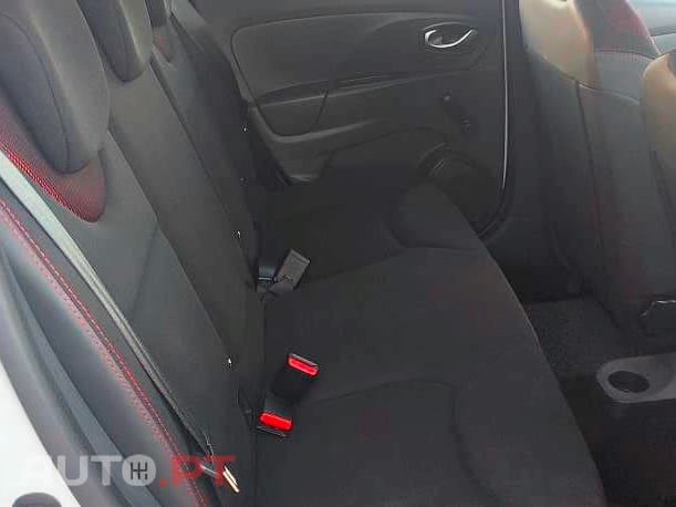 Renault Clio 1.5 dCi Zen / 89€ mês
