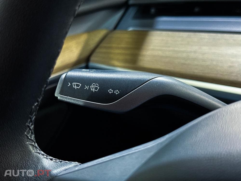 Tesla Model Y Long Range Dual Motor AWD