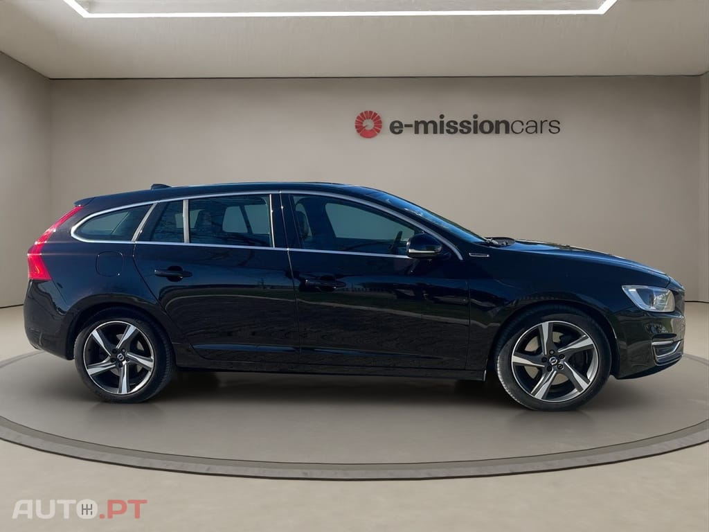 Volvo V60 D6 Twin Engine Geartronic RDesign