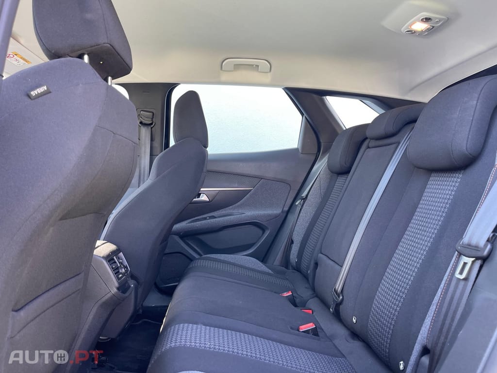 Peugeot 3008 BlueHDi 130 Stop & Start EAT8 Active Business-Pack