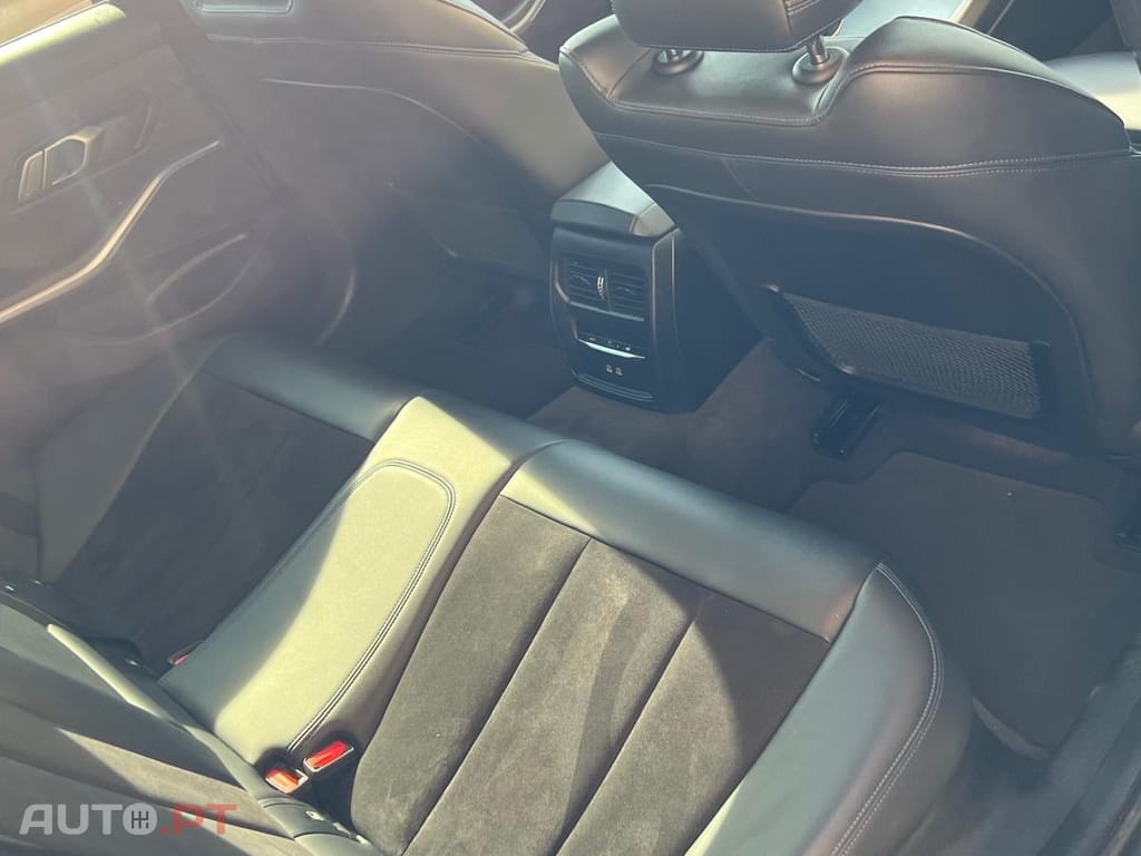 BMW 330 E Touring Pack M Auto