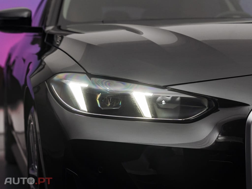 BMW 420 i Pack Desportivo M Auto