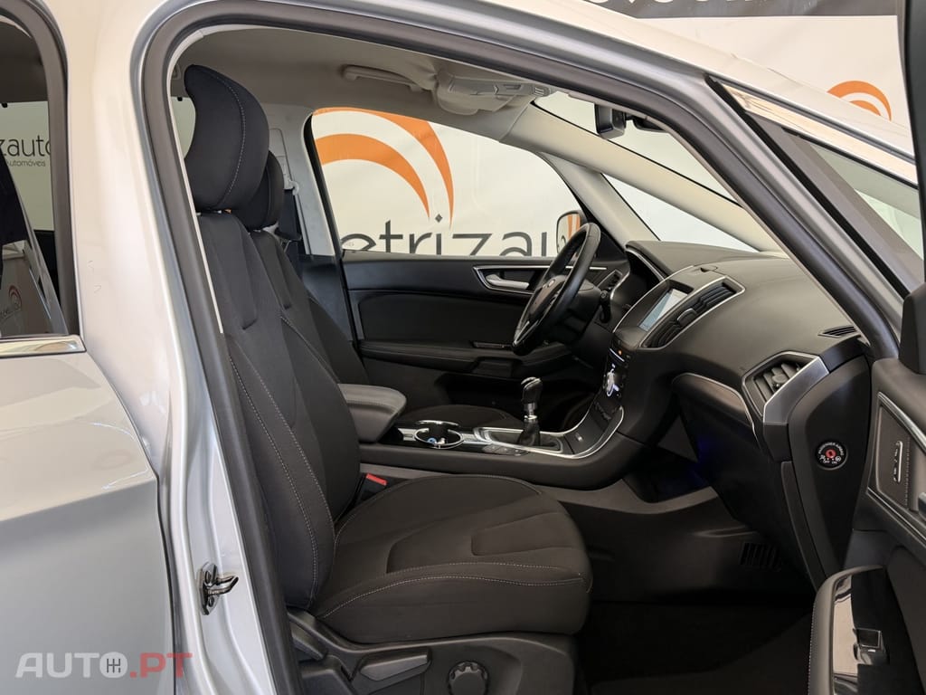 Ford S-Max 2.0 TDCi Titanium