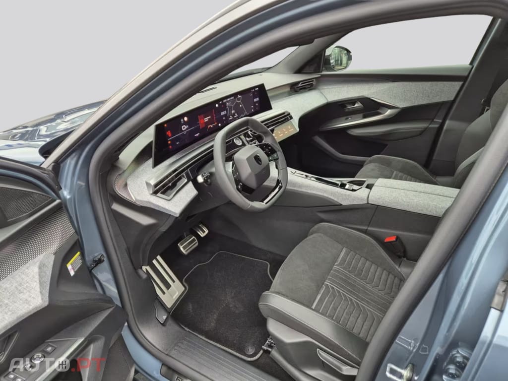 Peugeot E-5008 GT I.V.A DEDUTIVEL 