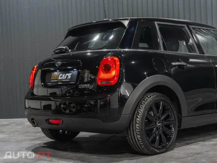 MINI Cooper Cooper D