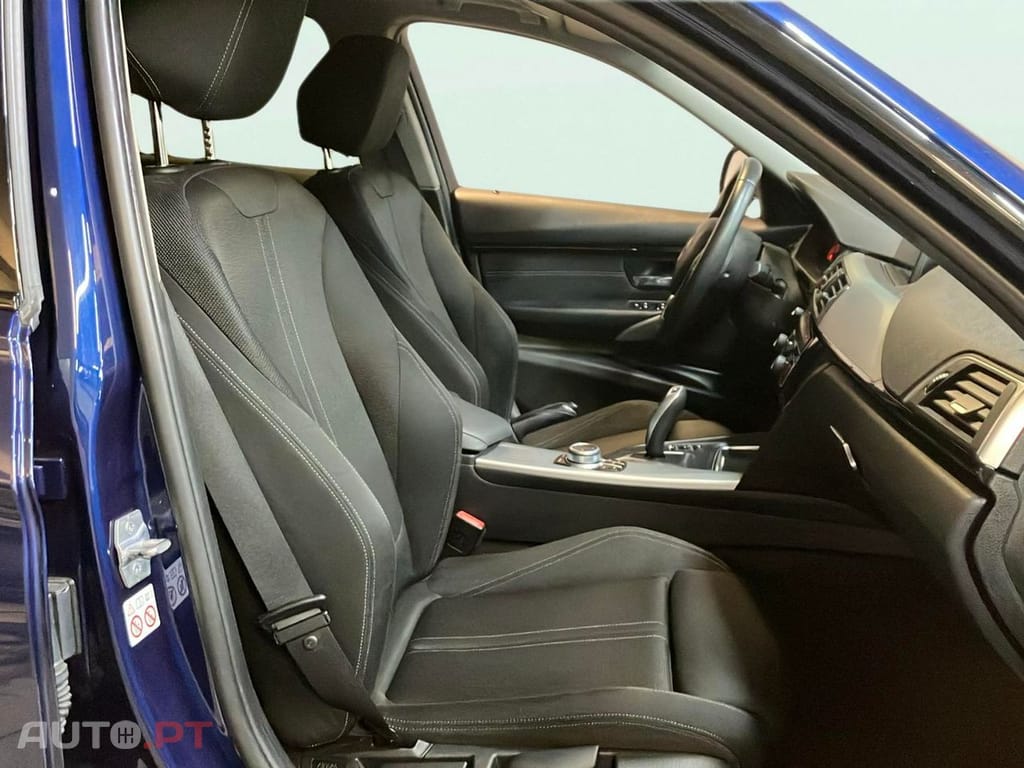 BMW 318 d Line Sport Auto Touring