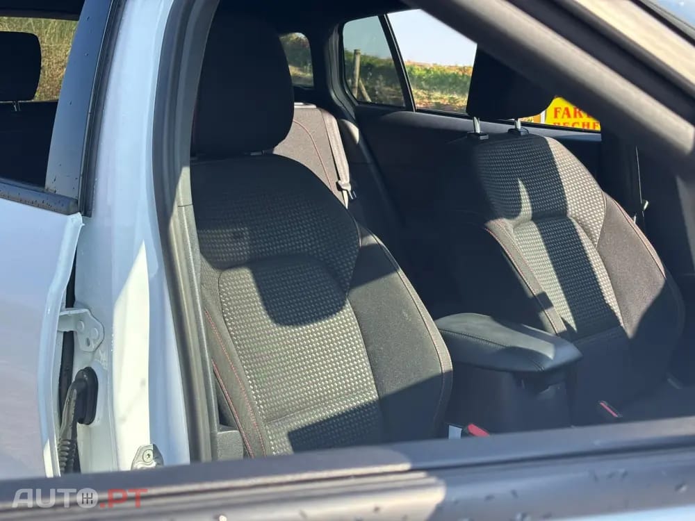 Ford Focus SW 1.0 EcoBoost MHEV ST-Line