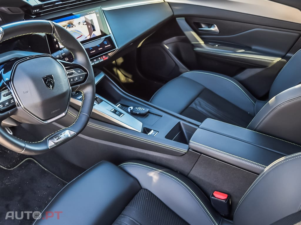 Peugeot 408 1.6 Hybrid GT e-EAT8
