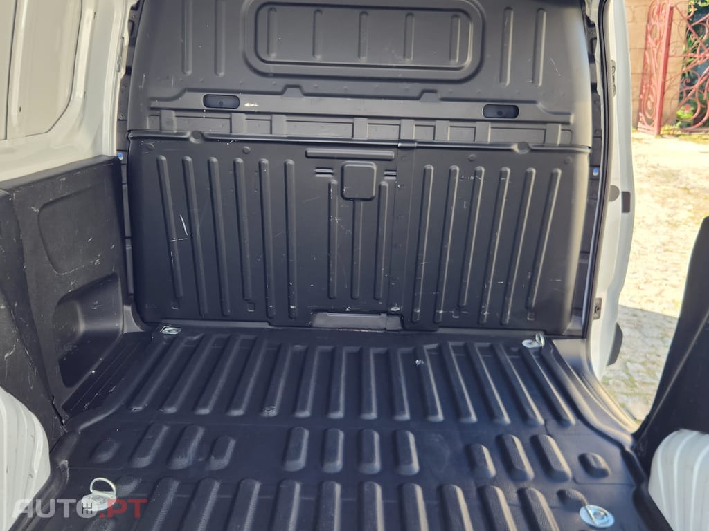 Peugeot Partner 1.5 BlueHDi M Standard
