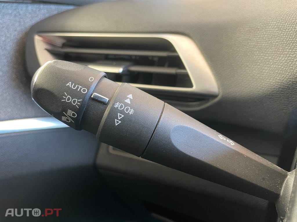 Peugeot 5008 1.5 BlueHDi Allure