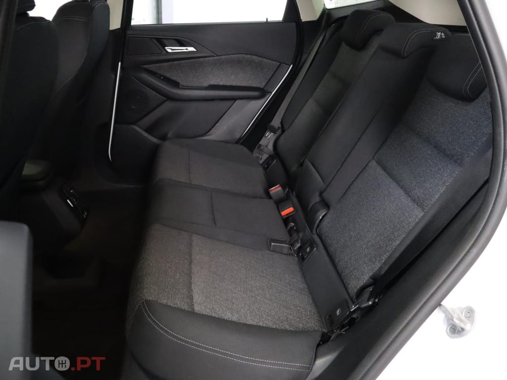 BMW 225 xe Auto