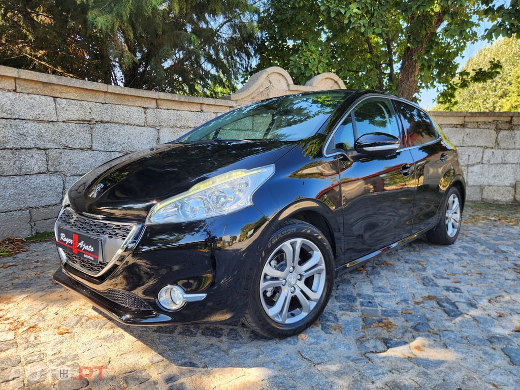Peugeot 208 1.2 VTi Allure