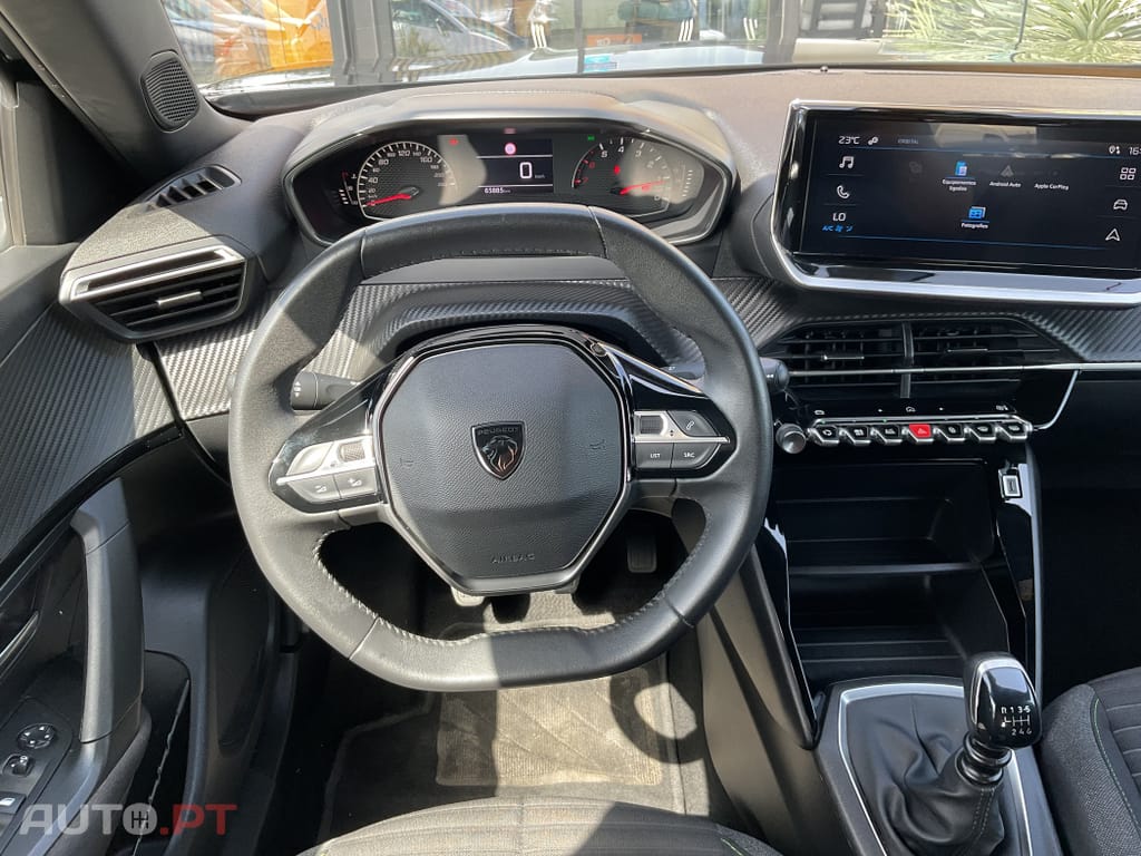 Peugeot 2008 1.2 PureTech Active Pack