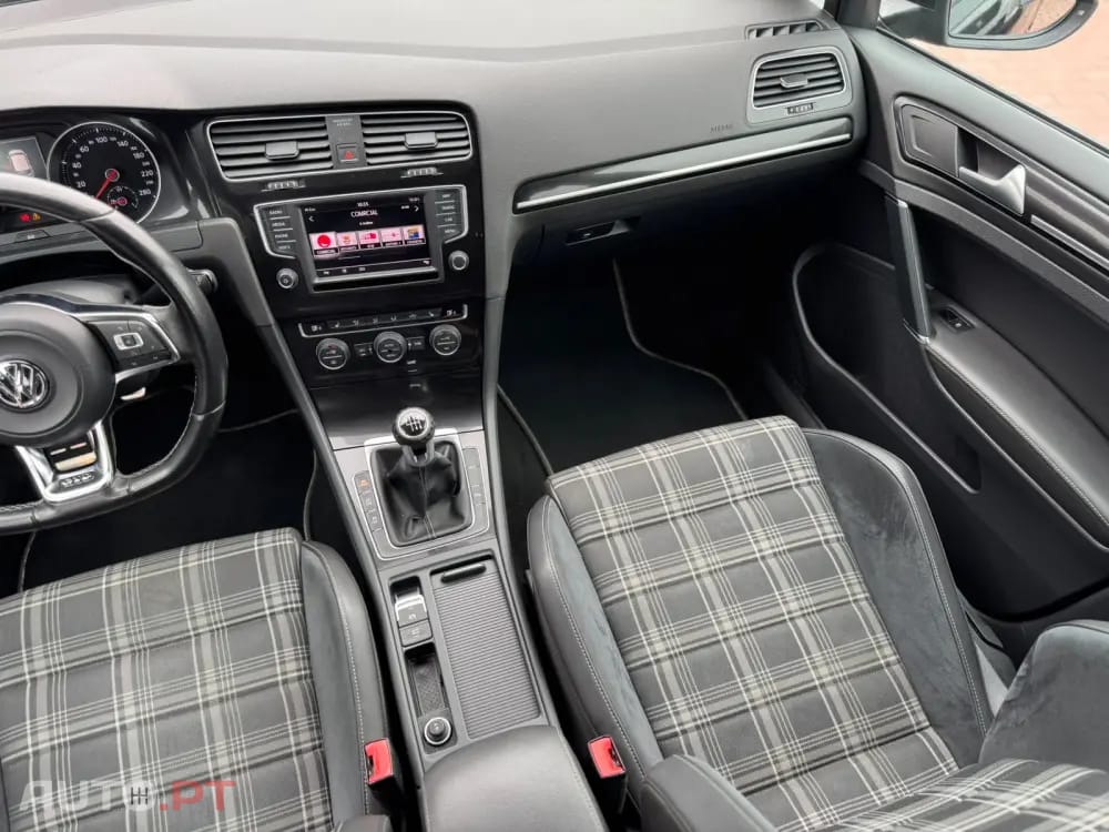 Volkswagen Golf 2.0 TDi GTD