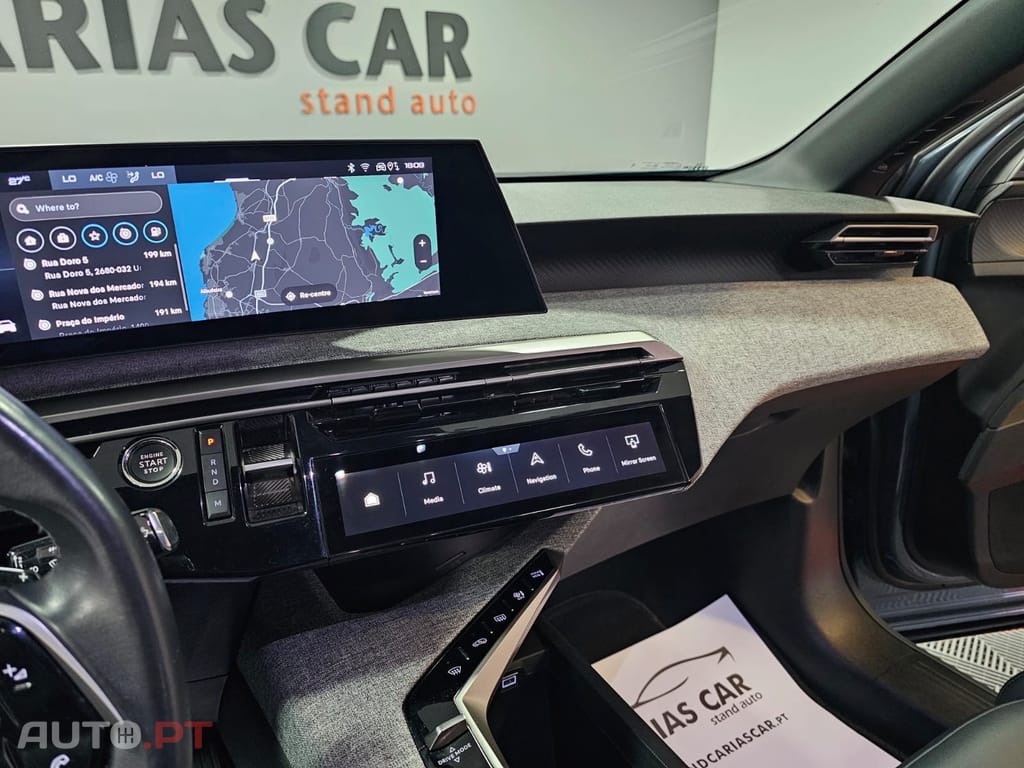 Peugeot 3008 1.2 Hybrid Allure e-DCS6