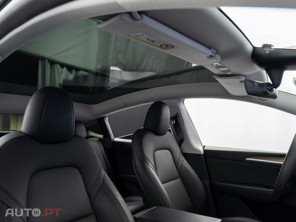 Tesla Model Y Tração Traseira