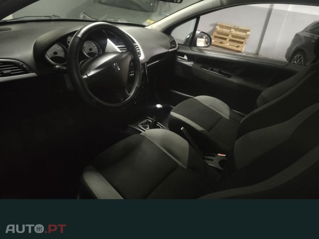 Peugeot 207 1.4 hdi