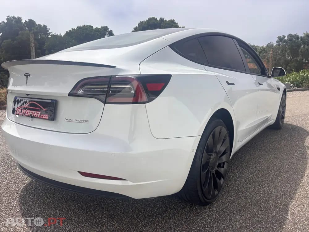 Tesla Model 3 Long Range AWD Dual Motor Performance
