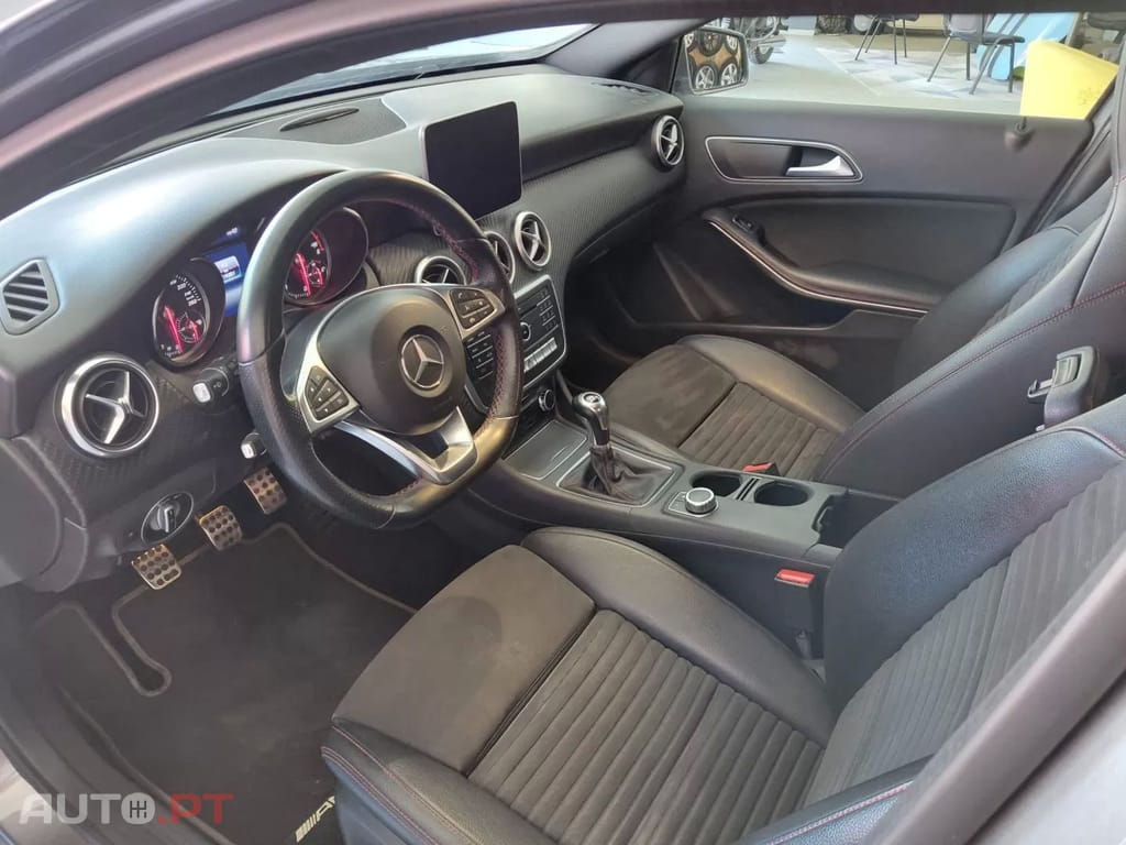 Mercedes-Benz A 180 d AMG Line
