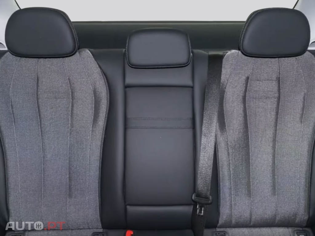 Mercedes-Benz E 300 I.V.A DEDUTIVEL e Avantgarde Advanced 