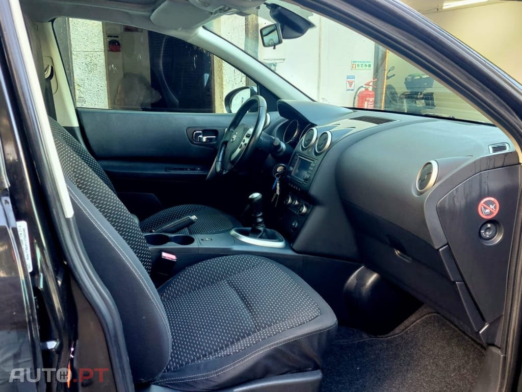 Nissan Qashqai 1.5 dCi Tekna Sport 18