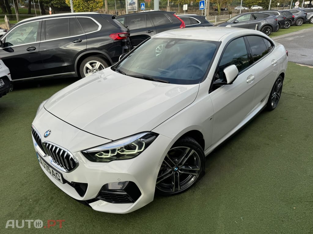 BMW 218 d Pack Desportivo M