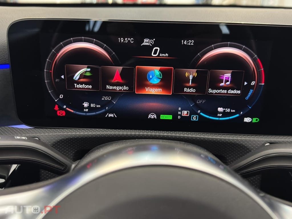 Mercedes-Benz A 250 e AMG Line