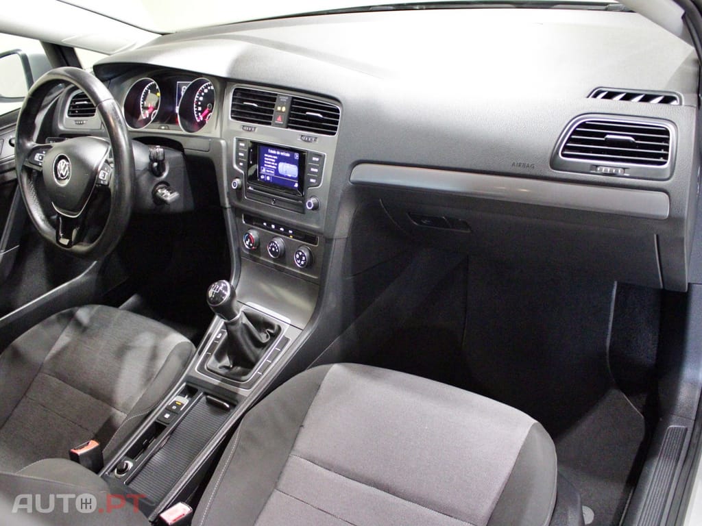 Volkswagen Golf 1.6 TDi Confortline