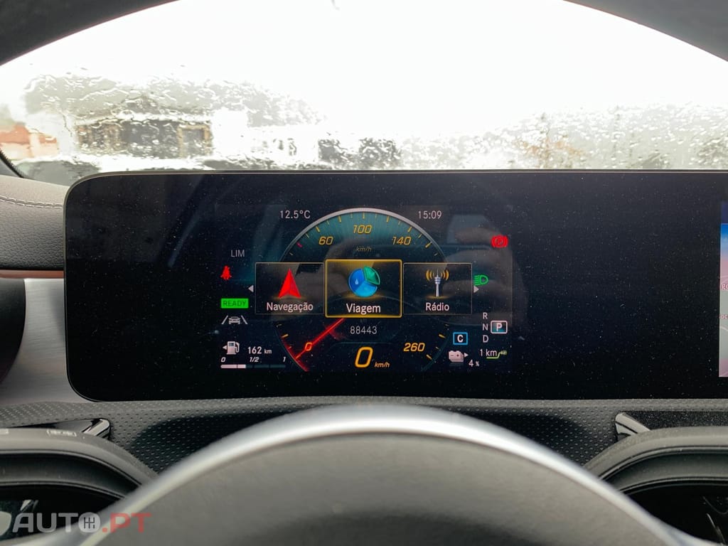 Mercedes-Benz A 250 e AMG Line